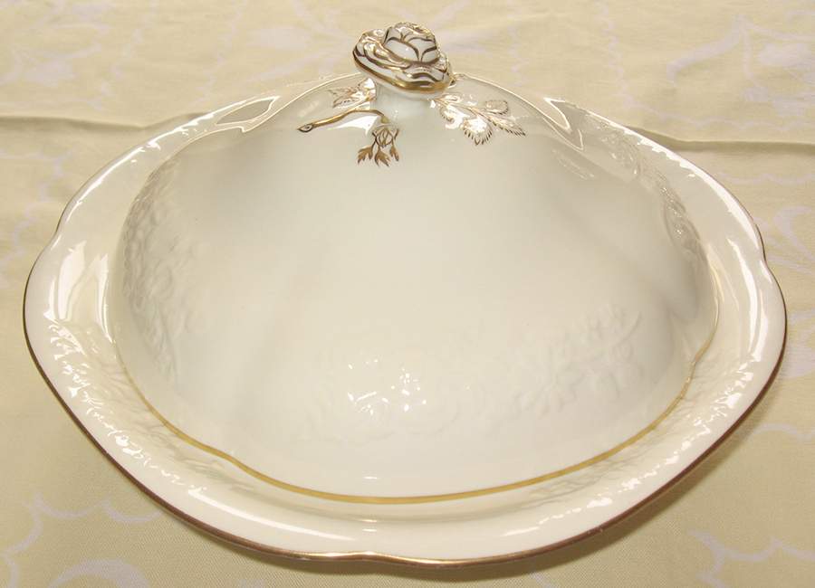 R7989 Round Covered Vegetable by Spode-1