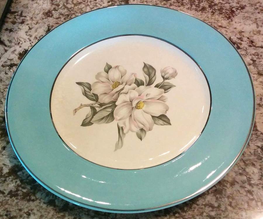 Camellia Dinner Plate by Sovereign Potters-1