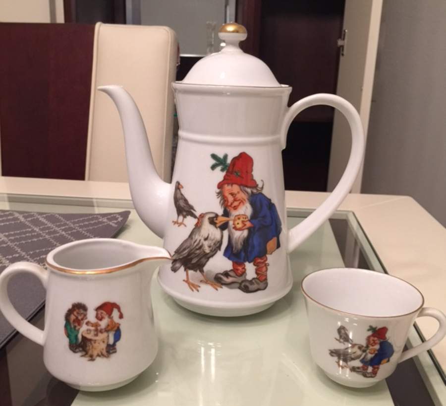 SLT497 Teapot & Lid by Seltmann-1