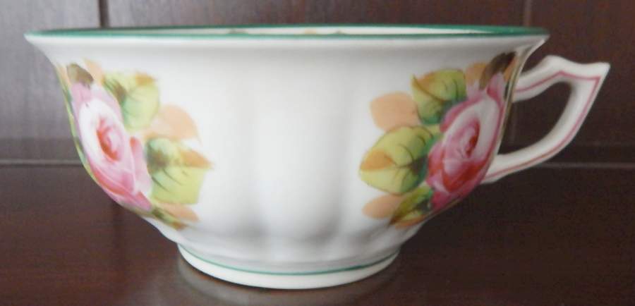 2886-838 Footed Cup by Saxe-1