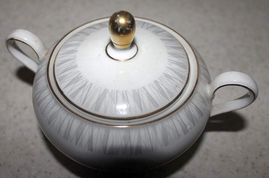 31460 Sugar Bowl & Lid by Seltmann-1