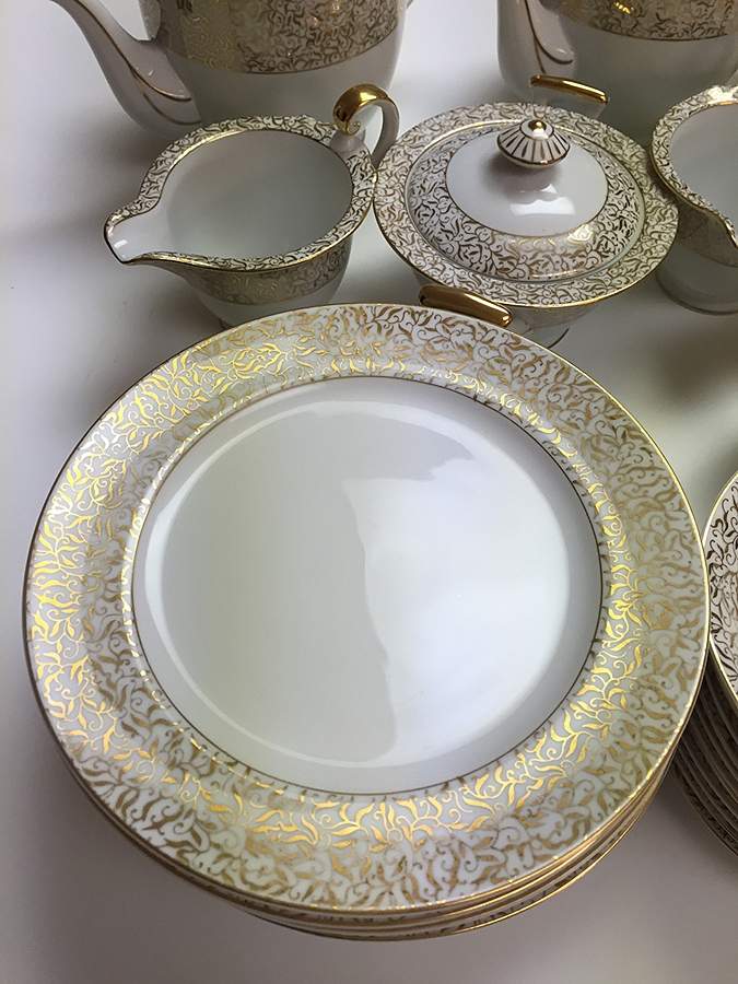 3209 Dinner Plate by Seyei Toki Co-1