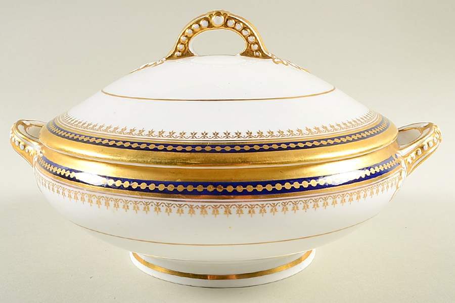 R3109 Round Covered Vegetable by Spode-1