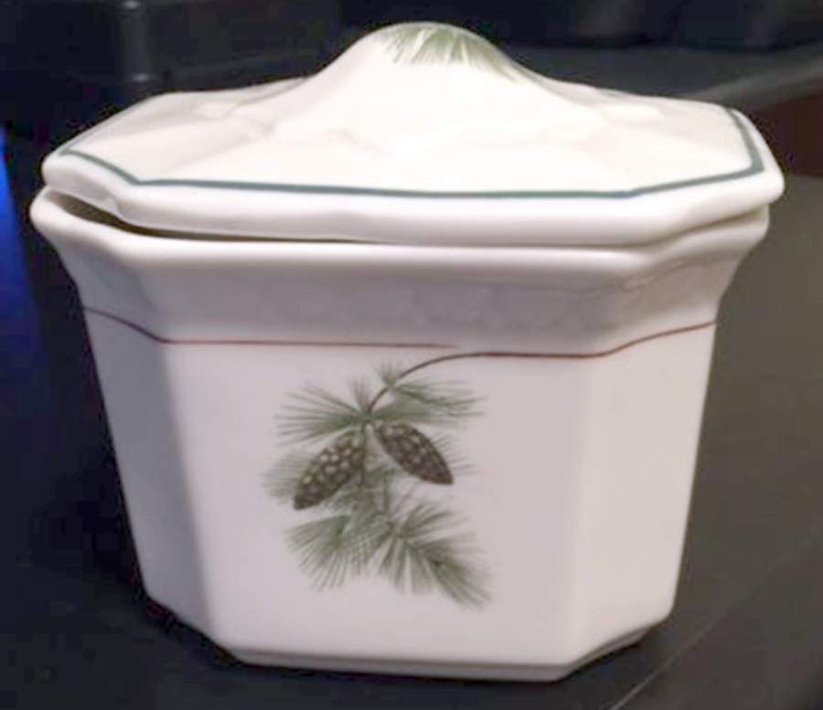 SY1214 Sugar Bowl & Lid by Syracuse-1