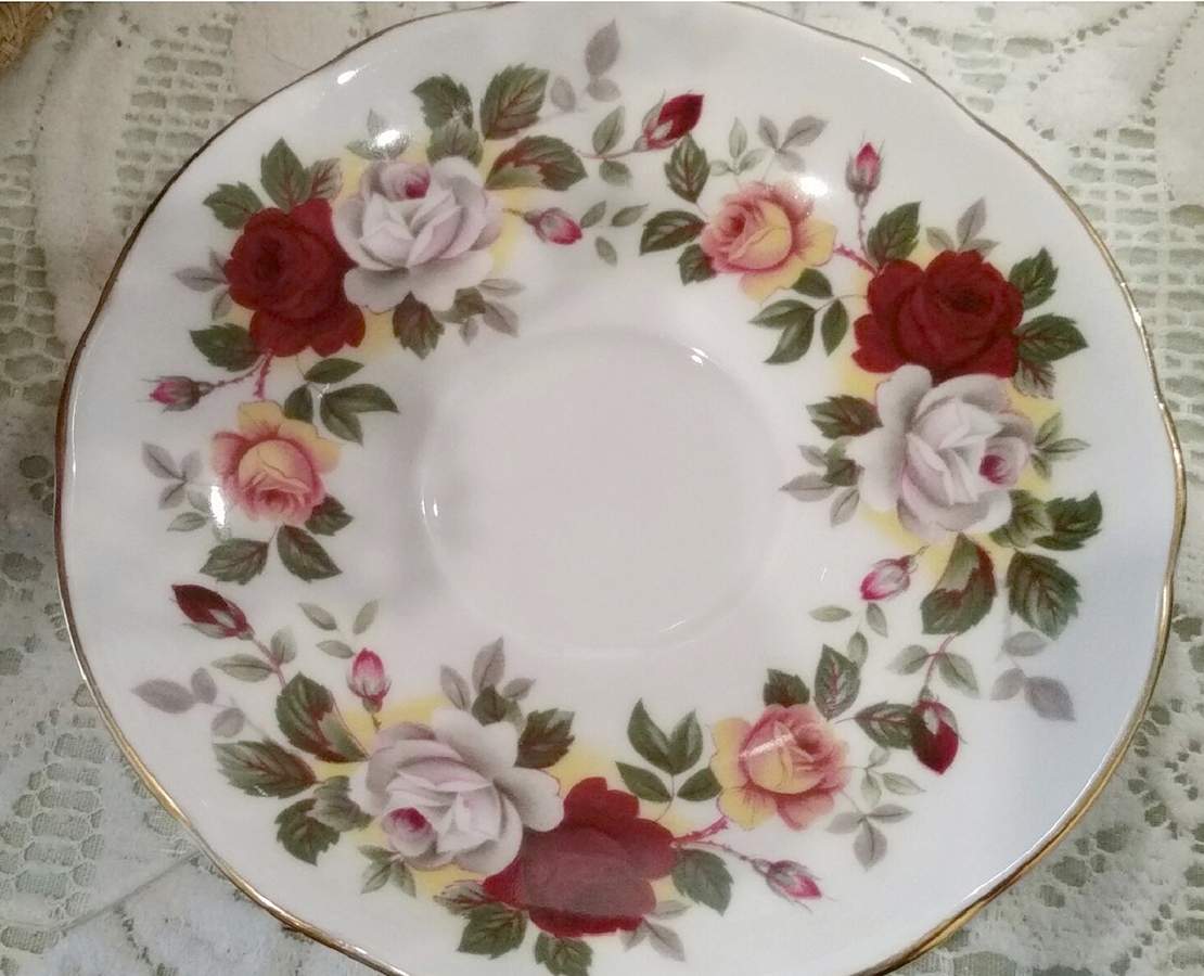SUT82 Saucer by Sutherland-1