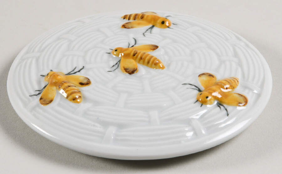 Bees Yellow Lid for Mug by Sadek-1
