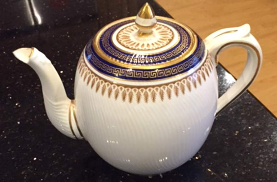 9028 Teapot & Lid by Spode-1