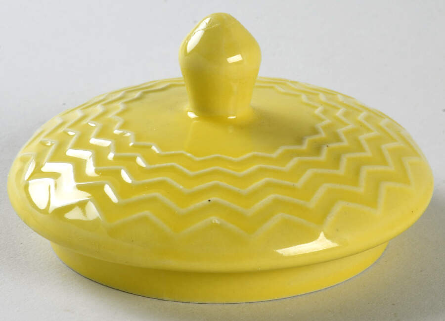 Embossed Word Lid for Teapot by Signature-1