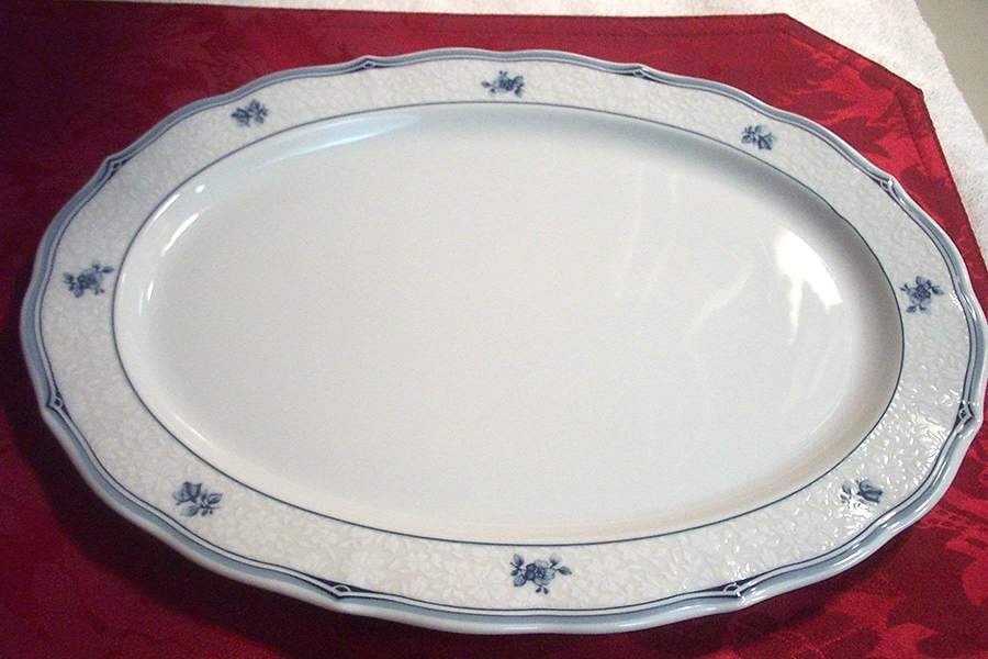 SLT513 14" Oval Serving Platter by Seltmann-1