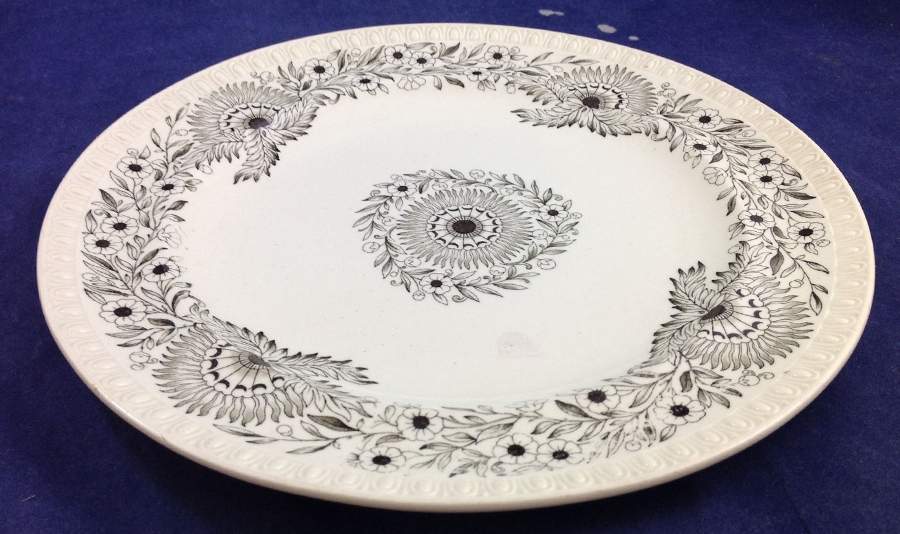 Flame Dinner Plate by Spode-1