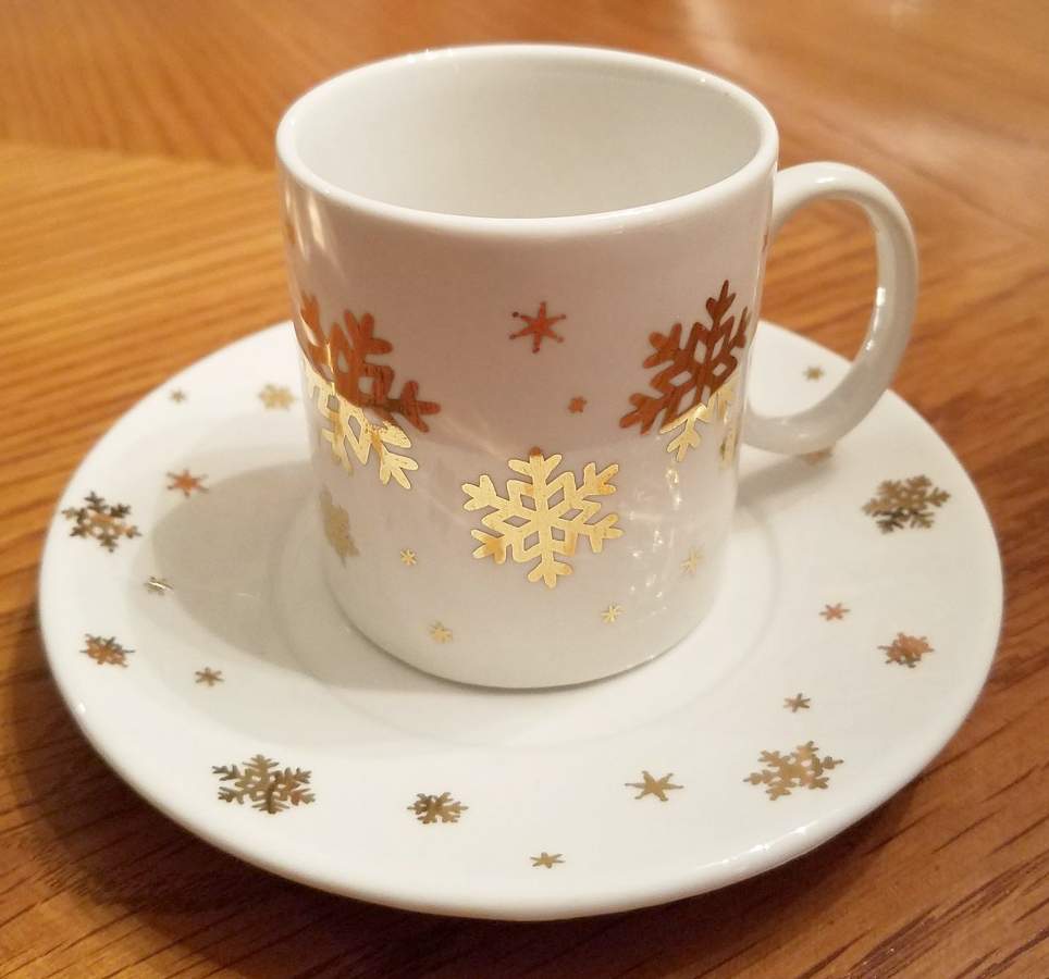 Golden Snowflakes Flat Cup & Saucer Set by Studio Nova-1