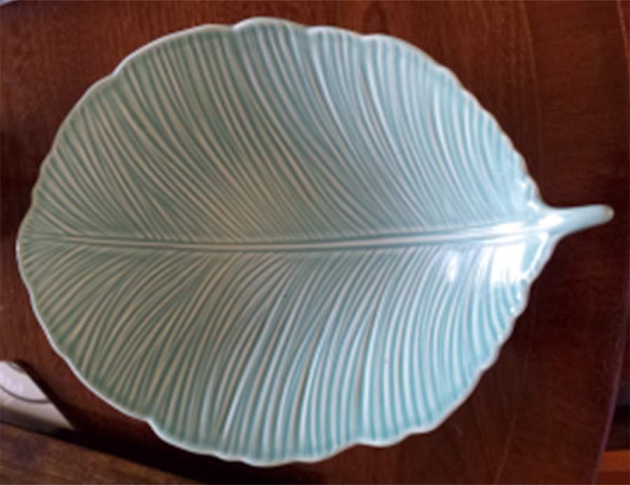 Plume Turquoise Dinner Plate by SIA Collection-1