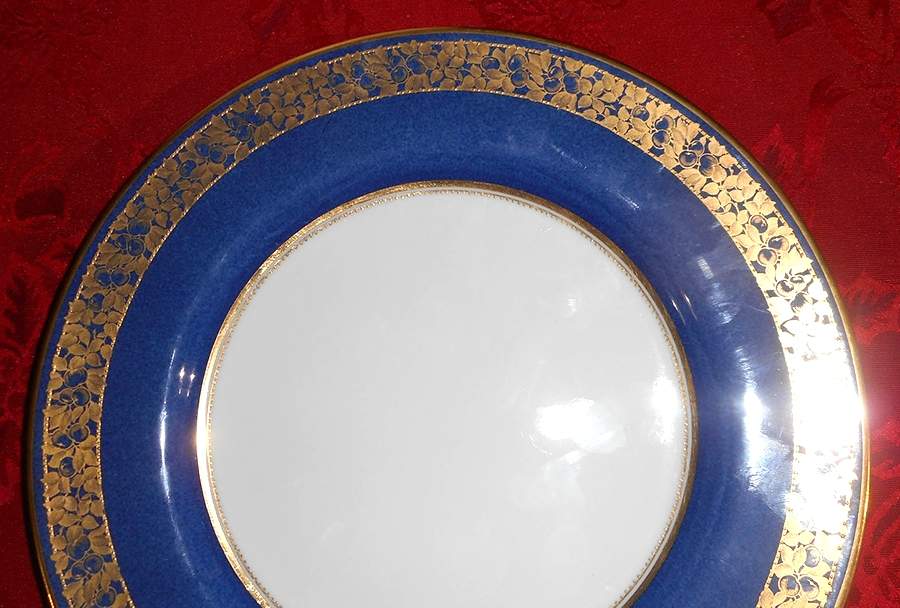 R7321 Dinner Plate by Spode-1