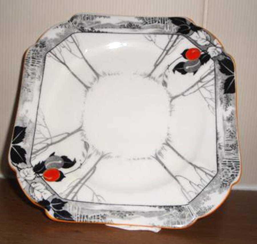 SHE91 Bread & Butter Plate by Shelley-1
