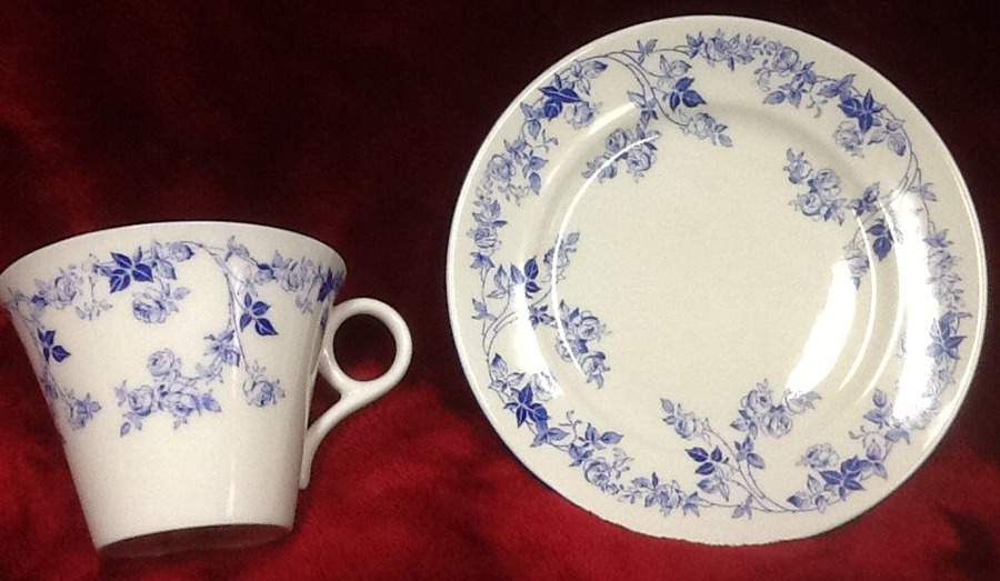 W12086 Flat Cup by Shelley-1