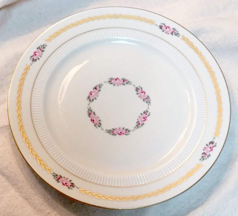 SCR184 Dinner Plate by Scherzer-1