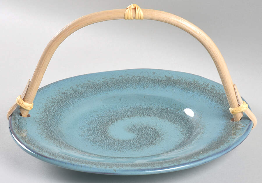 Toren Denim Blue 5 3/8"-5 5/8" Bamboo Handled Serving Plate  HC by Sango-1