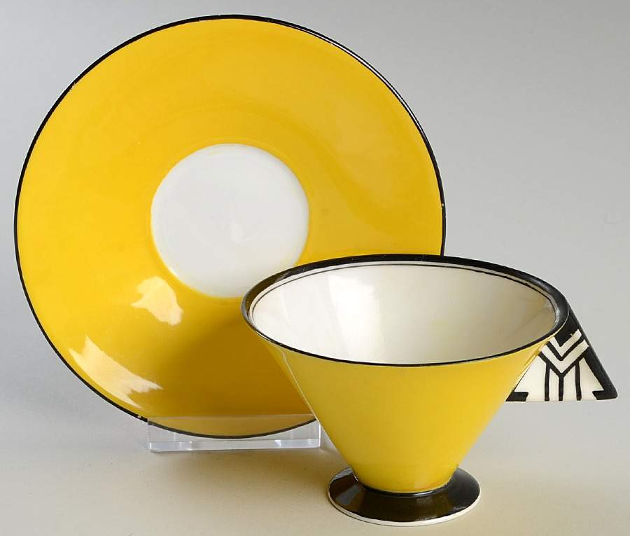 11776-31 Footed Cup & Saucer Set by Shelley-1