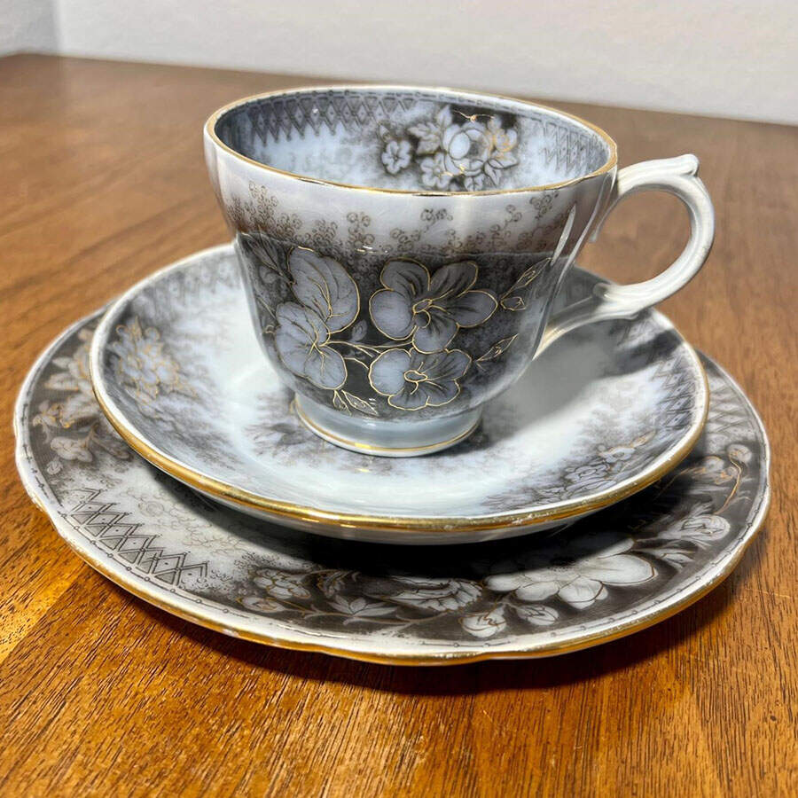 Jardiniere Black Flat Cup & Saucer Set by Sarreguemines-1