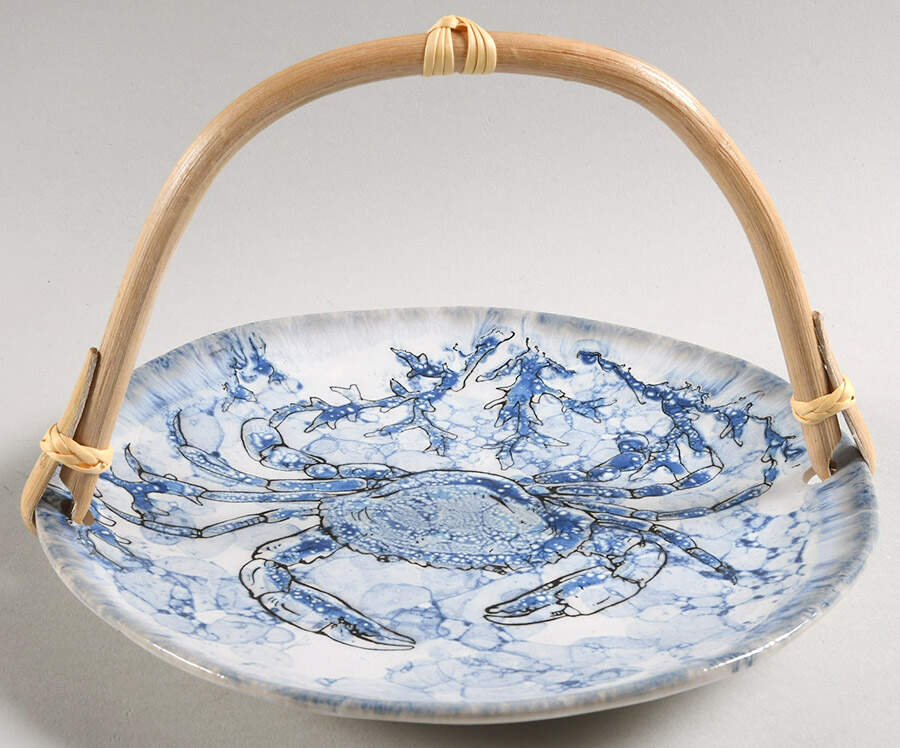 Chesapeake Bay Blue Crab 5 3/8"-5 5/8" Bamboo Handled Serving Plate  HC by Spectrum-1