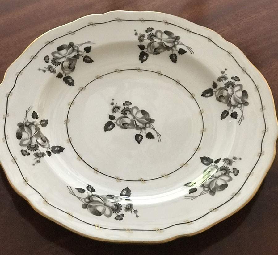 Y6260 Luncheon Plate by Spode-1