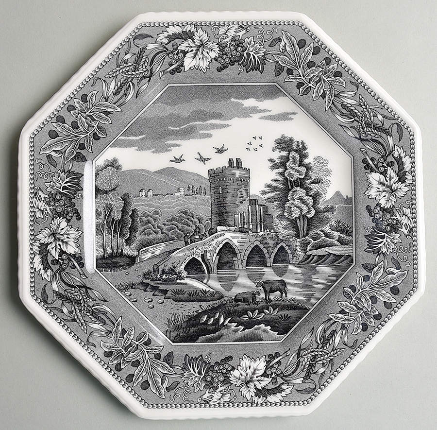 Heritage Collection Octagonal Luncheon Plate by Spode-1