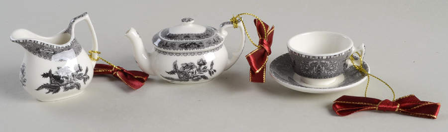 Heritage Collection (Set of 3) Ornament (Pitcher,Cup & Saucer &Teapot) by Spode-1