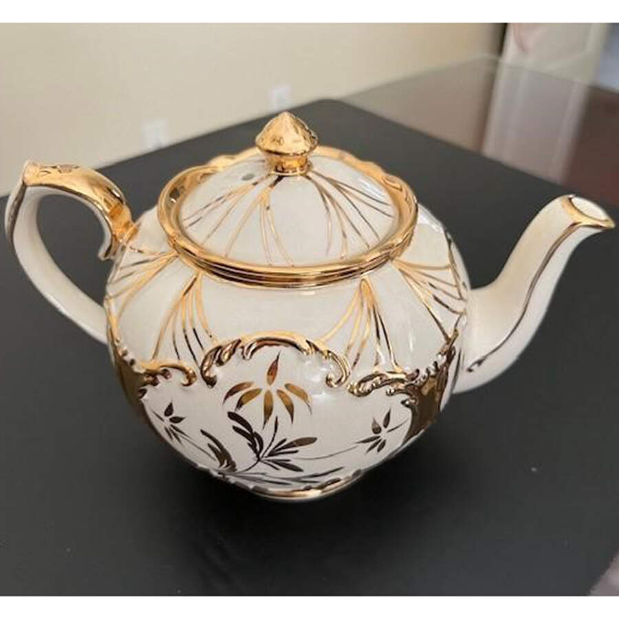 2443 Teapot & Lid by Sadler-1