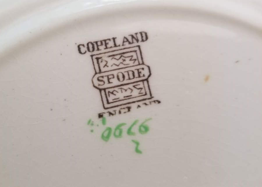 2-9790 Dinner Plate by Spode-1