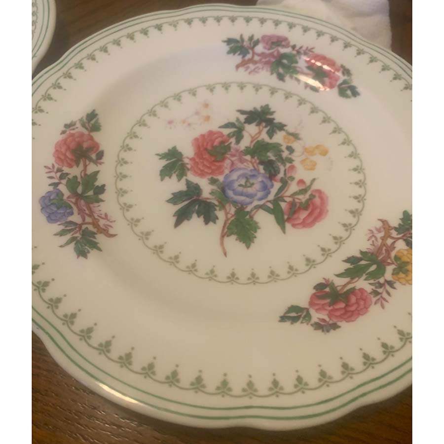 R5894 Dinner Plate by Spode-1