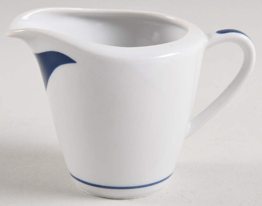 SLT551 Creamer by Seltmann-1
