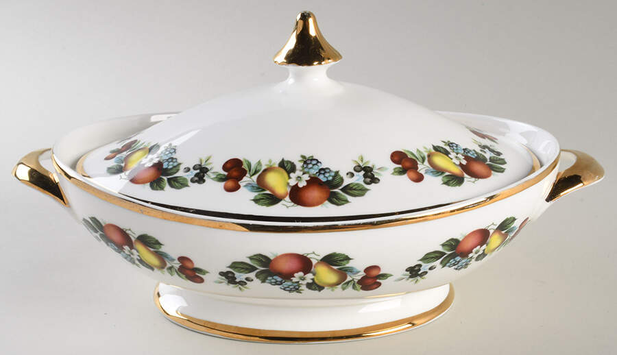 SRD3 Oval Covered Vegetable by Sheriden (England)-1
