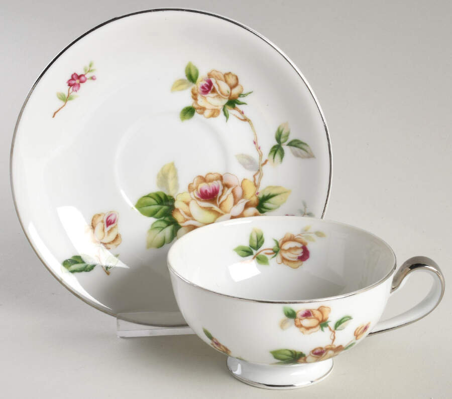 520 (Coupe) Footed Cup & Saucer Set by Seyei Toki Co-1