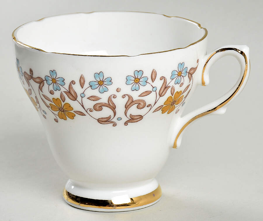 SUT90 Footed Cup by Sutherland-1