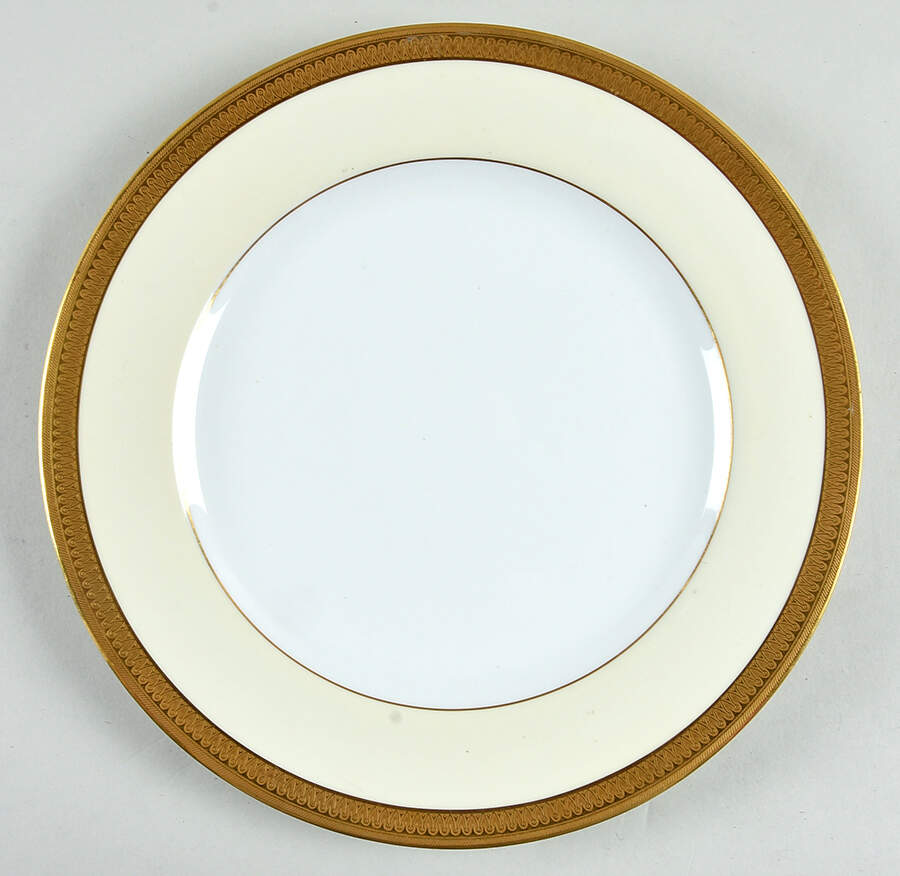 A235 Dinner Plate by Spode-1