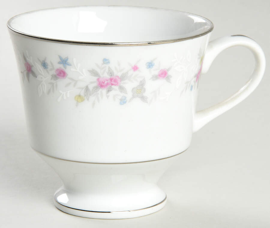 Minirose Footed Cup by Taihei-1