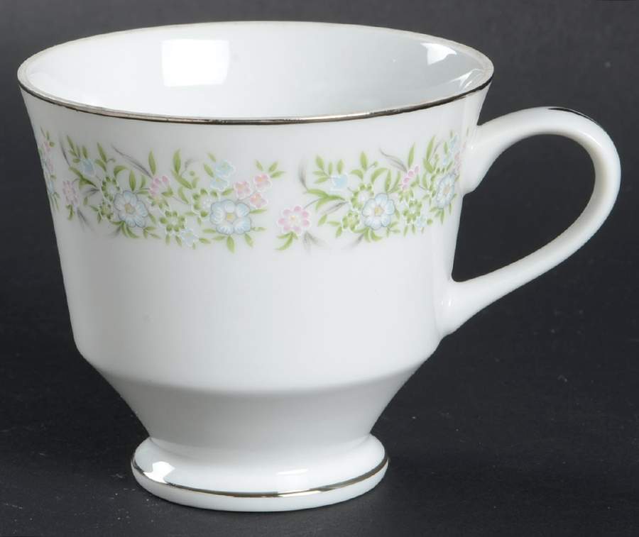 Springtime Footed Cup by Taihei-1