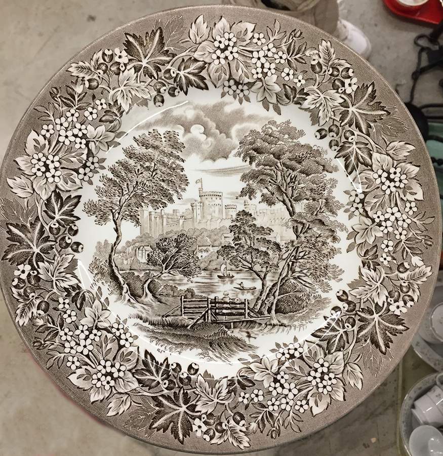 Windsor Brown Dinner Plate by Tableware Ltd-1