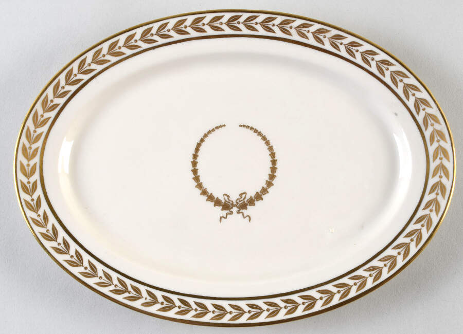 Laurel Gold 9" Oval Serving Platter by Tatler of Trenton-1