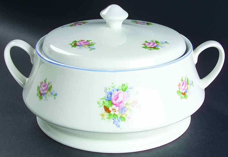 Victoria 2.5 Qt Round Covered Casserole by Tabletops Unlimited-1