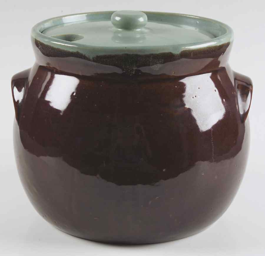 Country Fare (Glazed Bottom) Bean Pot & Lid by John B Taylor-1