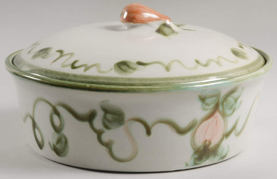 Harvest 6 Qt Round Covered Casserole by John B Taylor-1