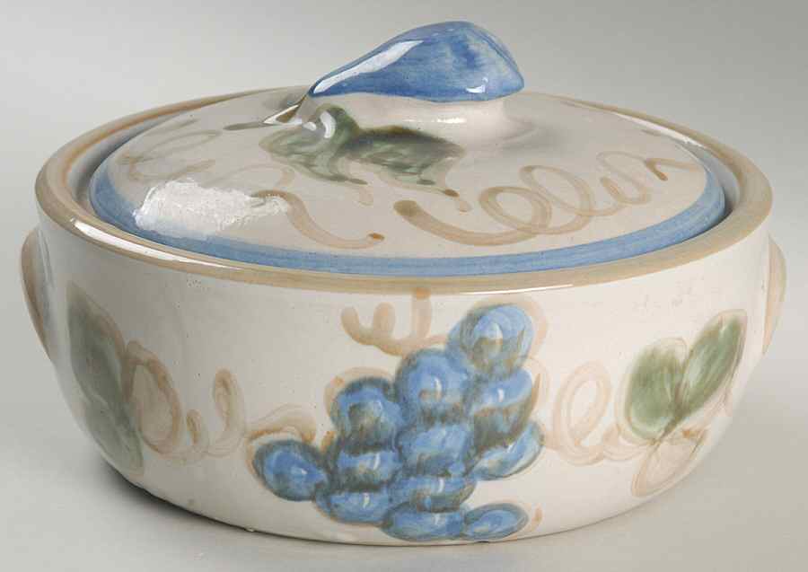 Vintage Blue 1.25 Qt Round Covered Casserole by John B Taylor-1