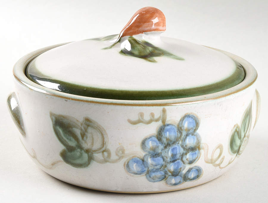 Vintage Olive Green 1 Qt Round Covered Casserole by John B Taylor-1