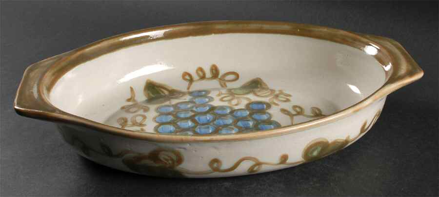 Vintage Olive Green 13" Oval Baker by John B Taylor-1