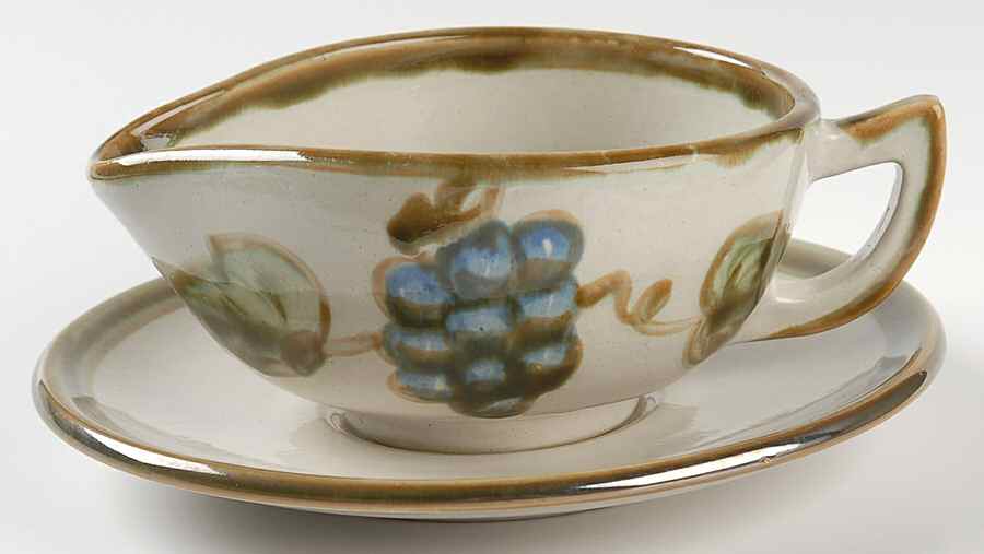 Vintage Olive Green Gravy Boat & Underplate by John B Taylor-1