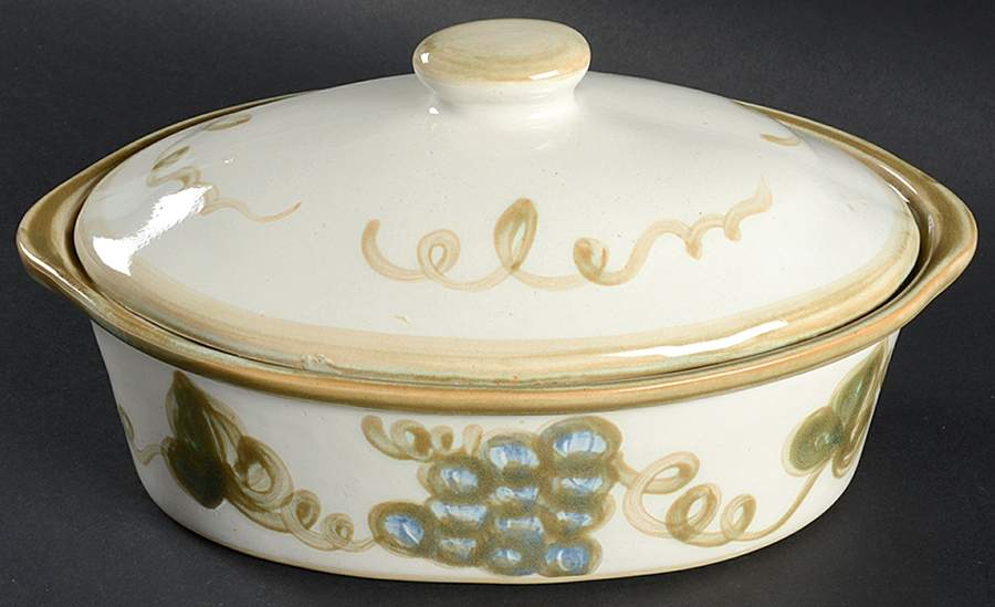 Vintage Olive Green 2 Quart Oval Covered Casserole by John B Taylor-1