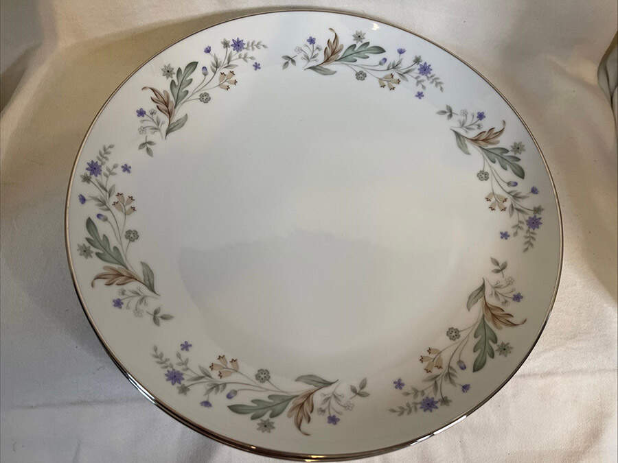 Wild Flower Dinner Plate by Three Castle-1