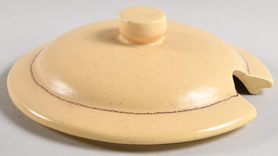 Butterfly Lid for Tureen by Treasure Craft-1