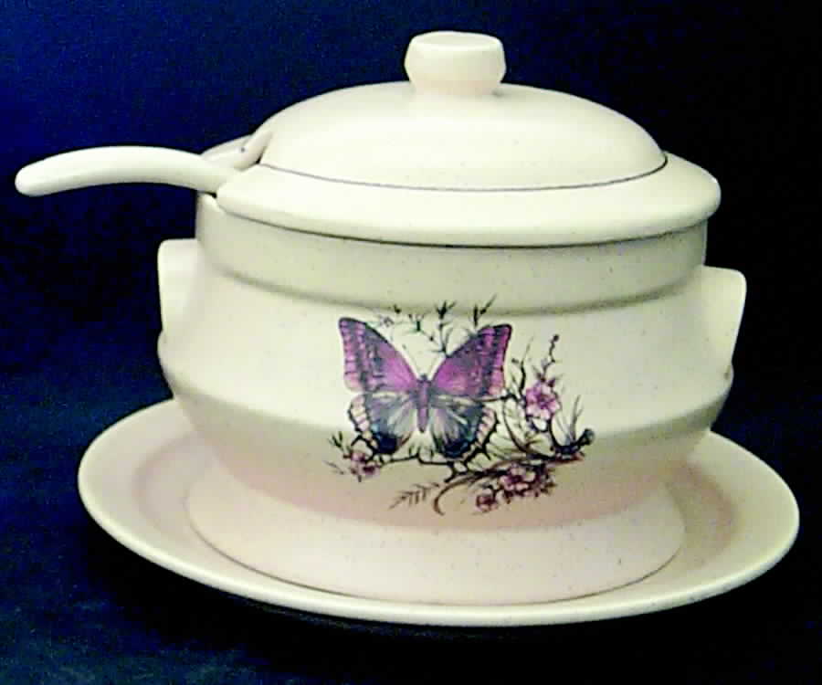 Butterfly Tureen & Lid w/Ladle & Underplate by Treasure Craft-1
